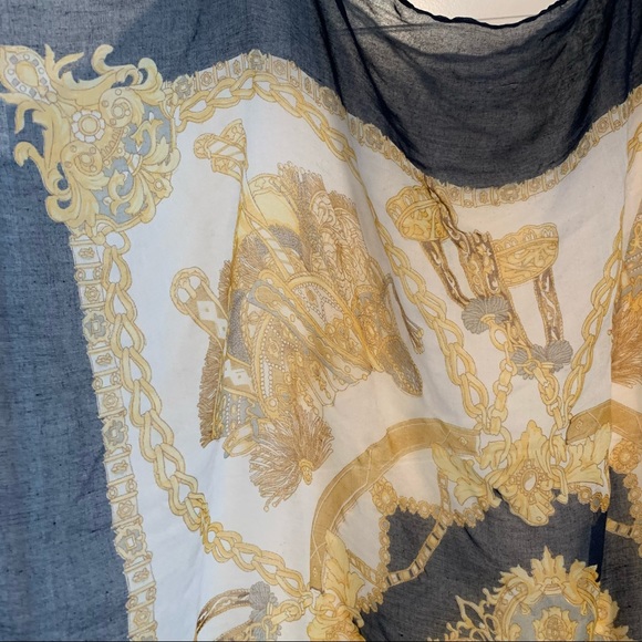 Square Scarf/Wrap - Picture 4 of 6